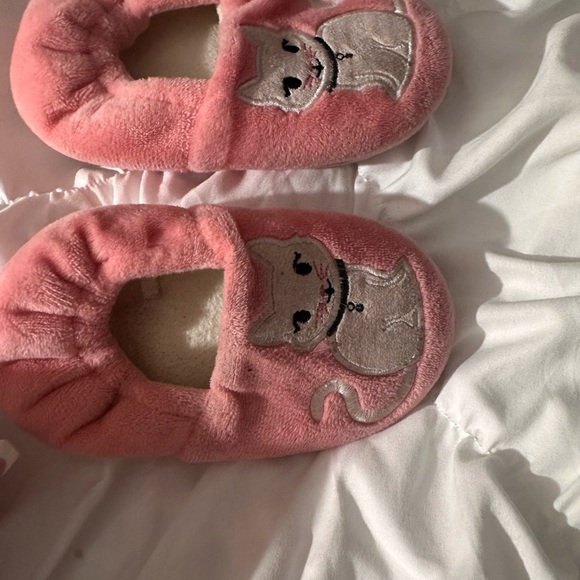 Pink Cat Slippers - Picture 3 of 4
